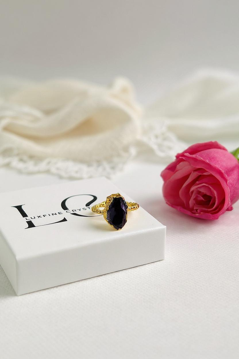 Raw Violet – Amethyst Ring