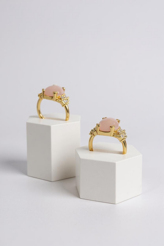Rose Divine – Rosenquarz Ring in Gold