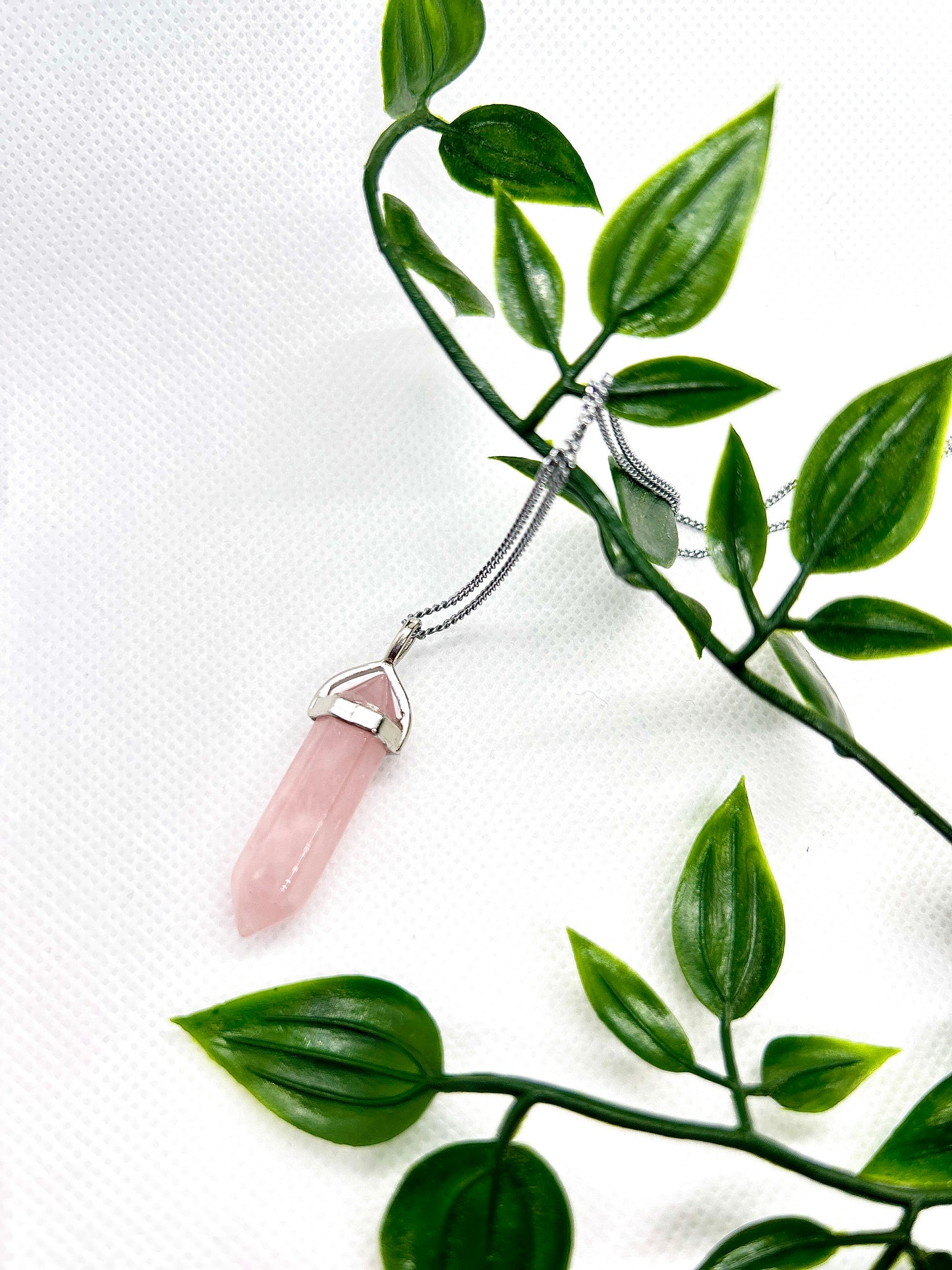 Rose Point – Rosenquarz Halskette